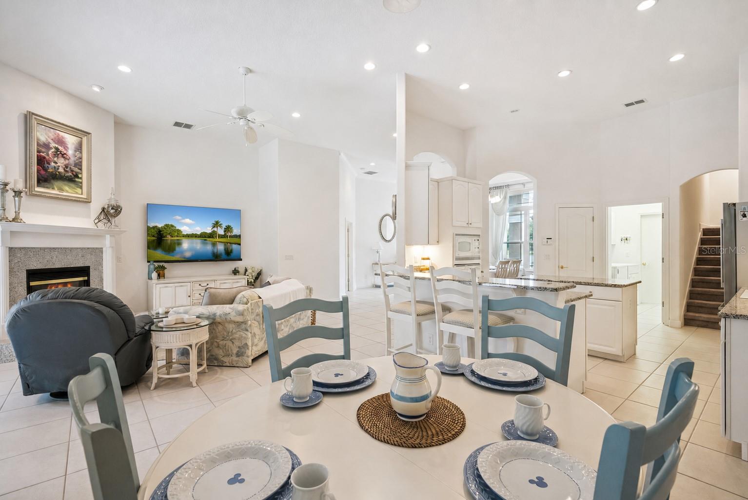 LAKE SHEEN RESERVE PH 01 48 43 - Residential