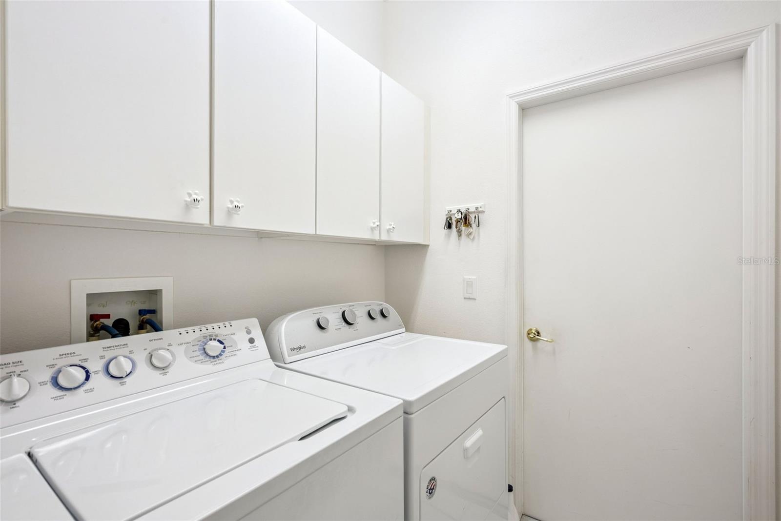 LAKE SHEEN RESERVE PH 01 48 43 - Residential