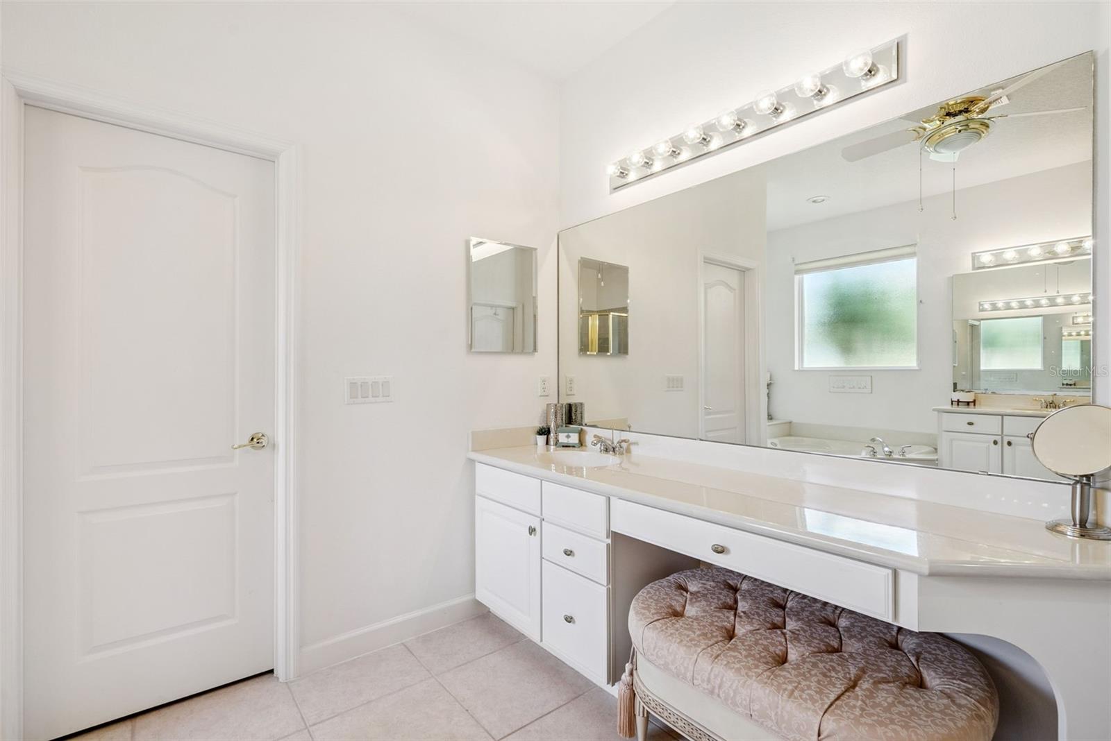 LAKE SHEEN RESERVE PH 01 48 43 - Residential