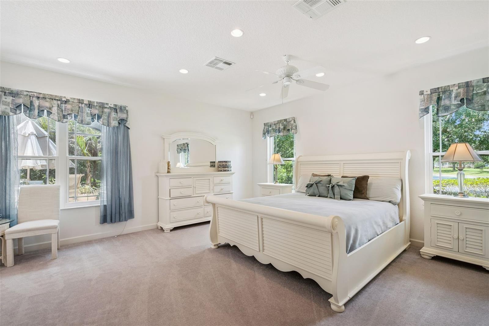 LAKE SHEEN RESERVE PH 01 48 43 - Residential