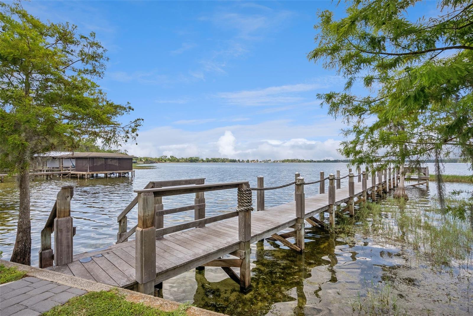 LAKE SHEEN RESERVE PH 01 48 43 - Residential