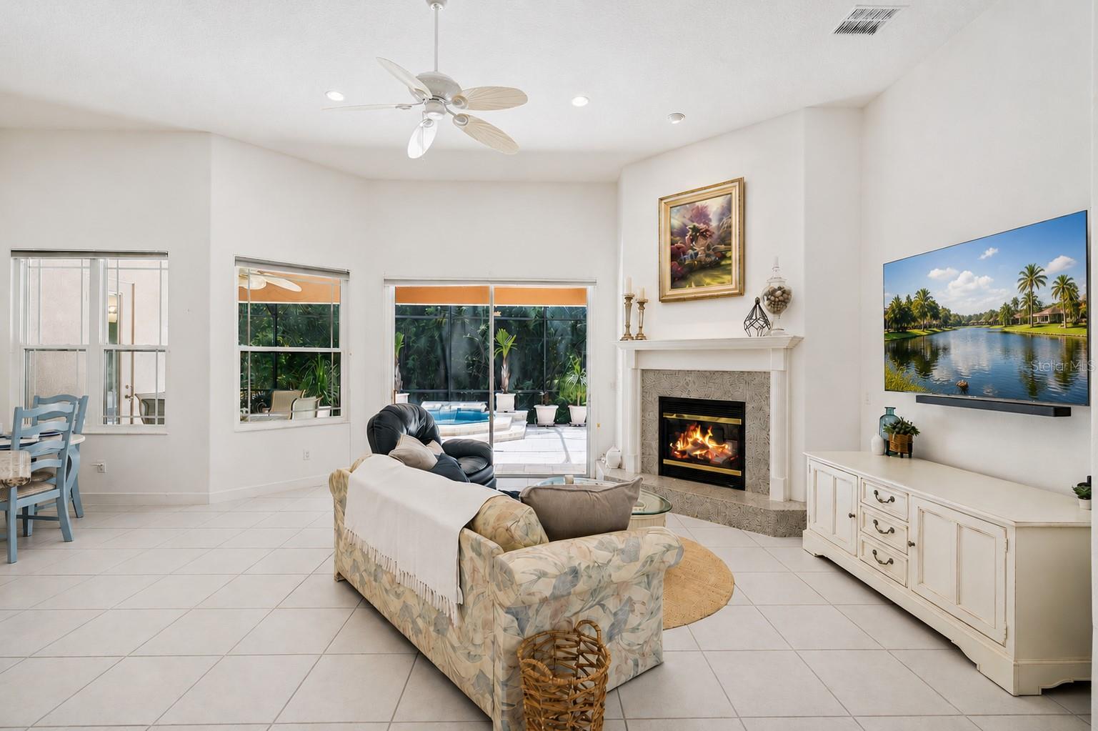LAKE SHEEN RESERVE PH 01 48 43 - Residential