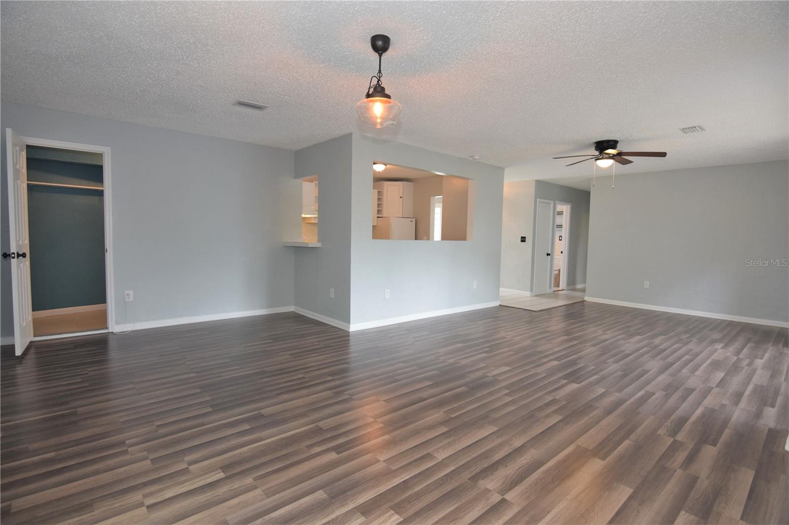 21572 EDGEWATER DRIVE