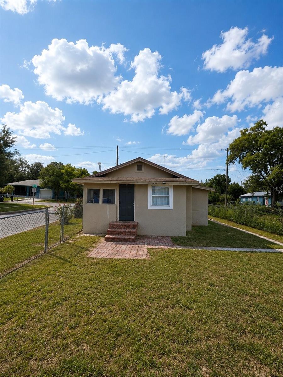 Photo of 1239 Avenue K, Haines City, FL 33844 (MLS # O6432901)