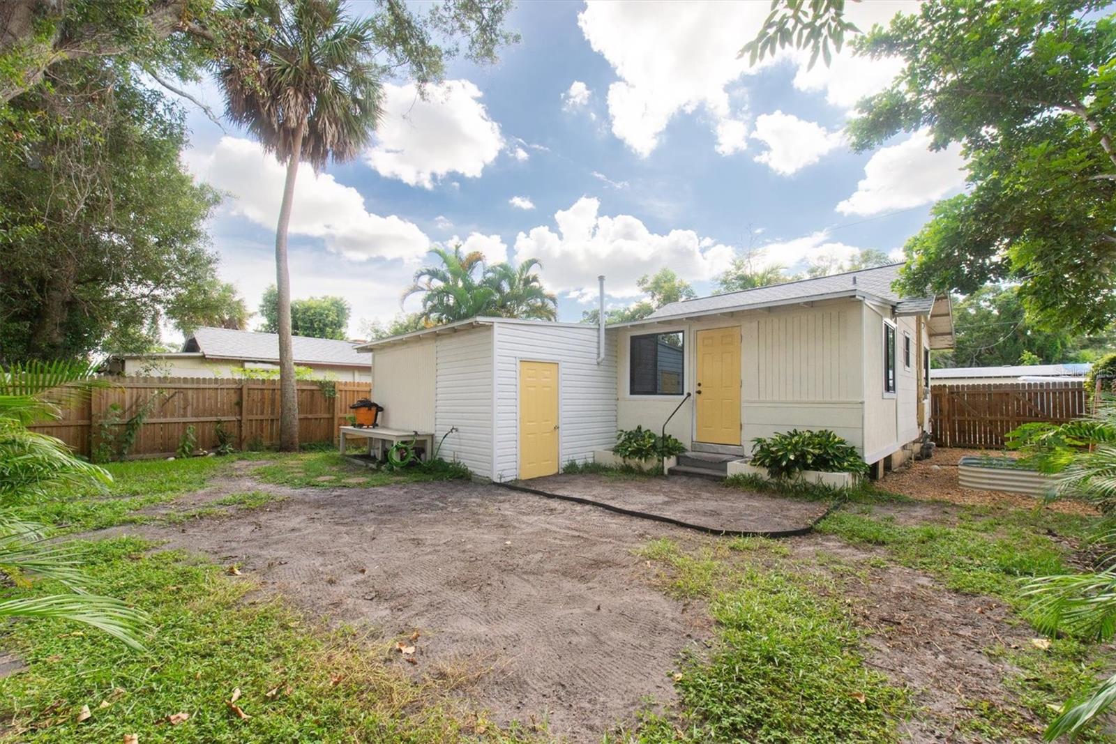 TANGERINE BUS CENTER SUB - Residential Lease