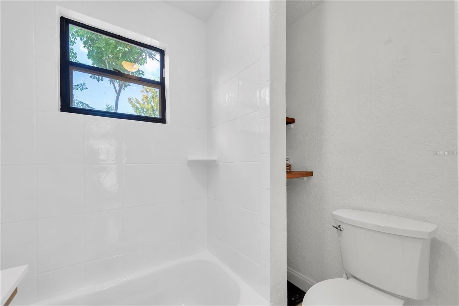 TANGERINE BUS CENTER SUB - Residential Lease