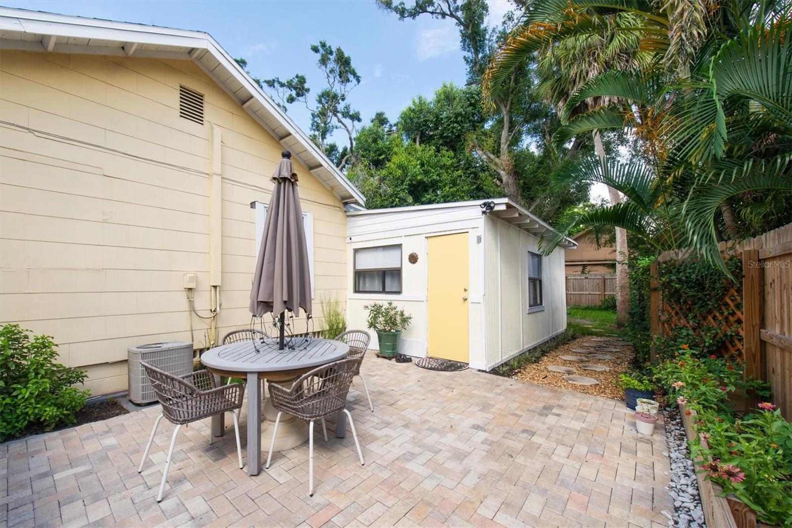 TANGERINE BUS CENTER SUB - Residential Lease