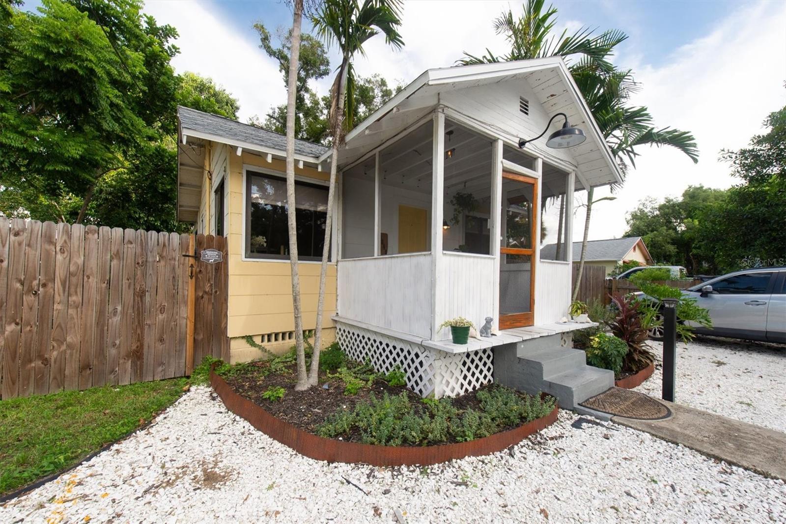 TANGERINE BUS CENTER SUB - Residential Lease