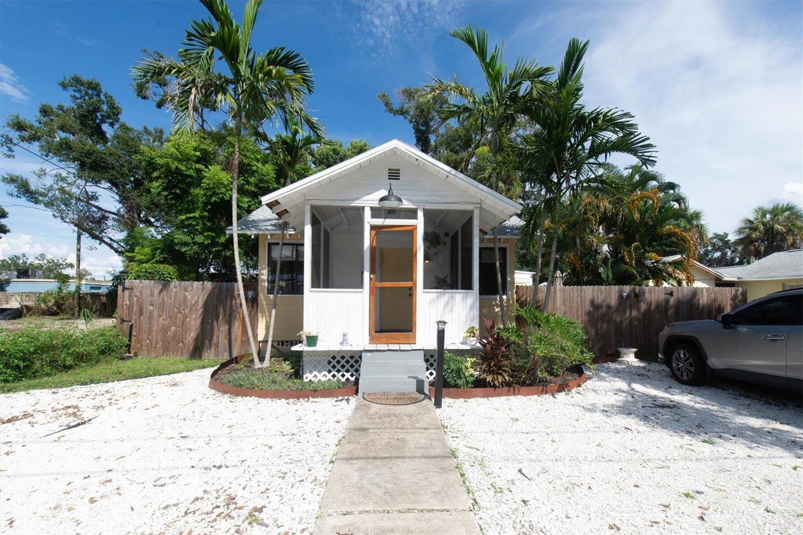 TANGERINE BUS CENTER SUB - Residential Lease