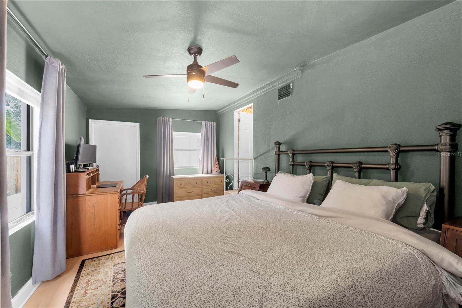 TANGERINE BUS CENTER SUB - Residential Lease