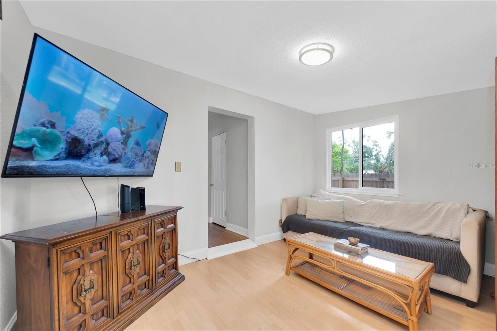 TANGERINE BUS CENTER SUB - Residential Lease