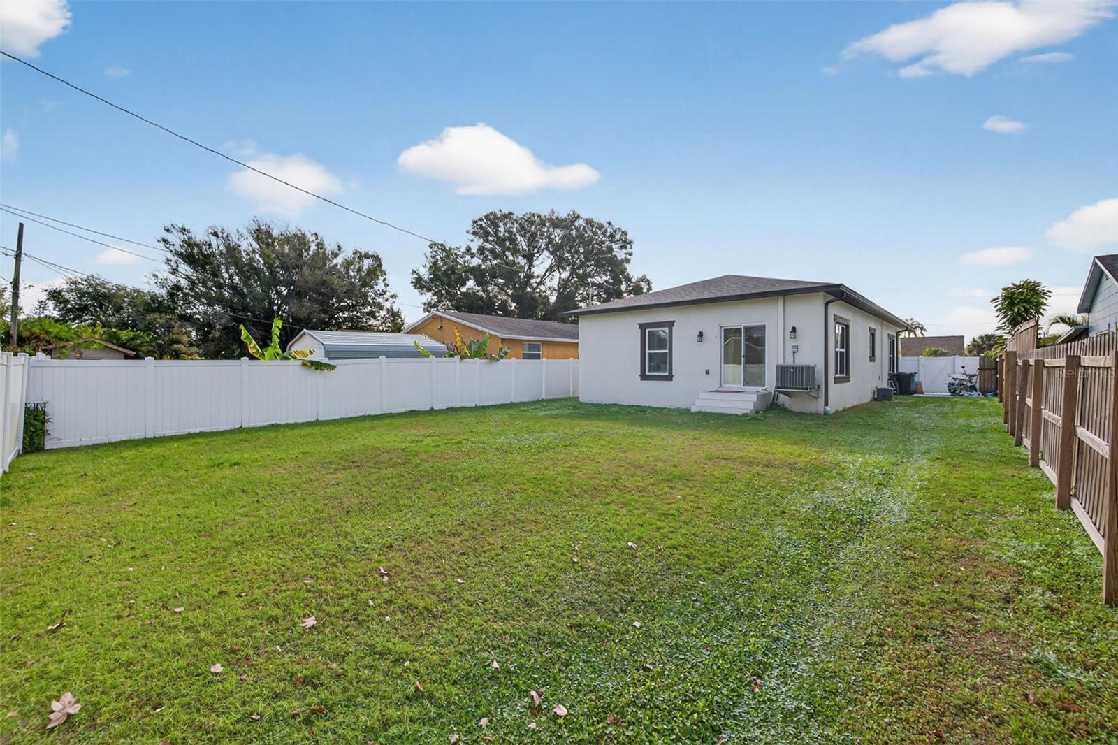 VICTORY HEIGHTS - Residential