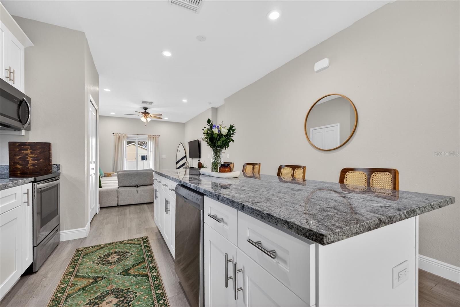 VICTORY HEIGHTS - Residential