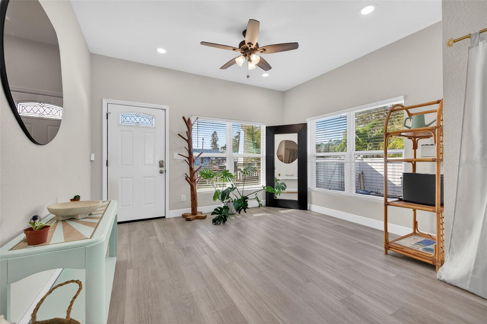 VICTORY HEIGHTS - Residential