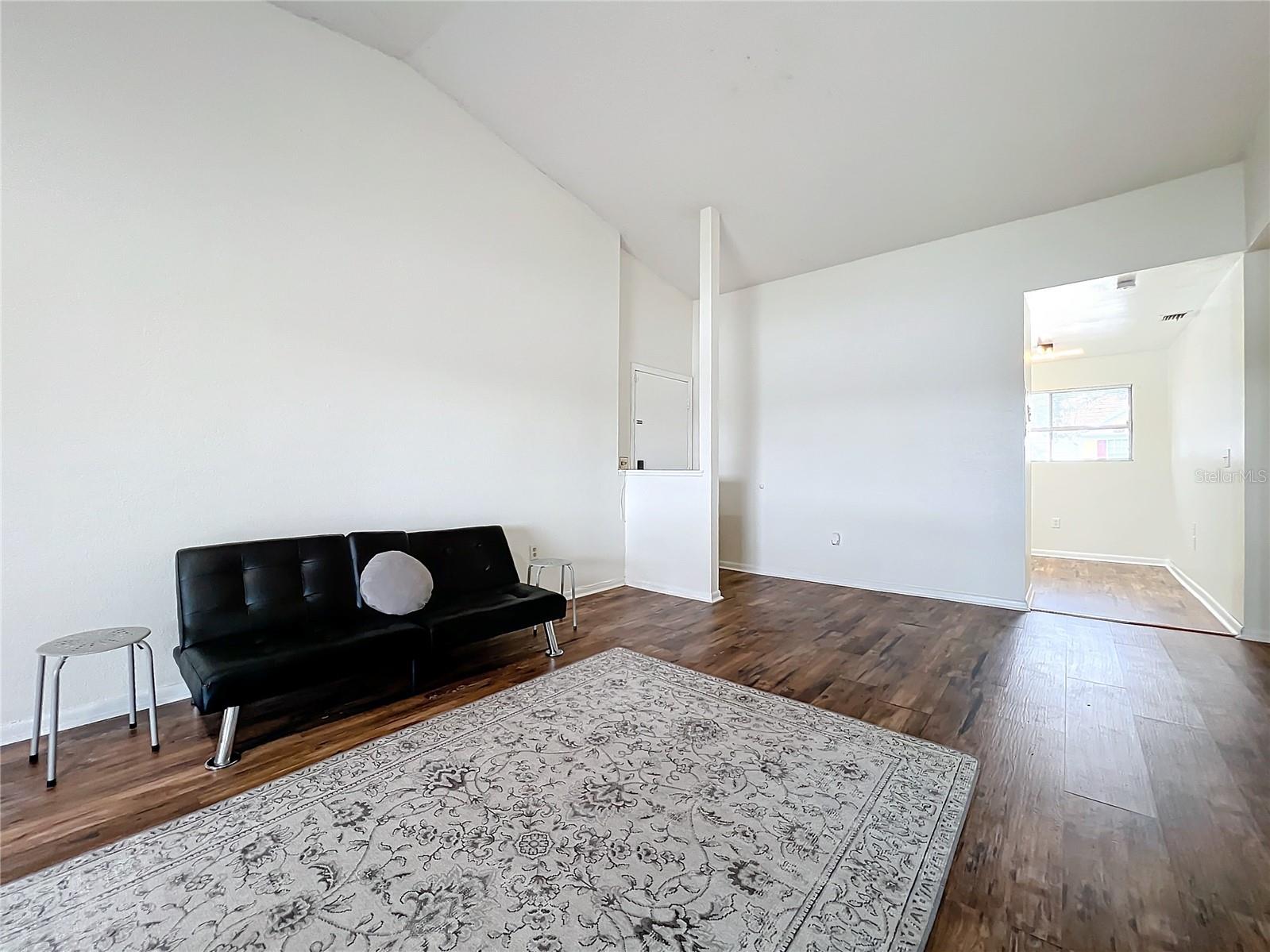 PLANTATION COVE CONDO PH 01 - Residential