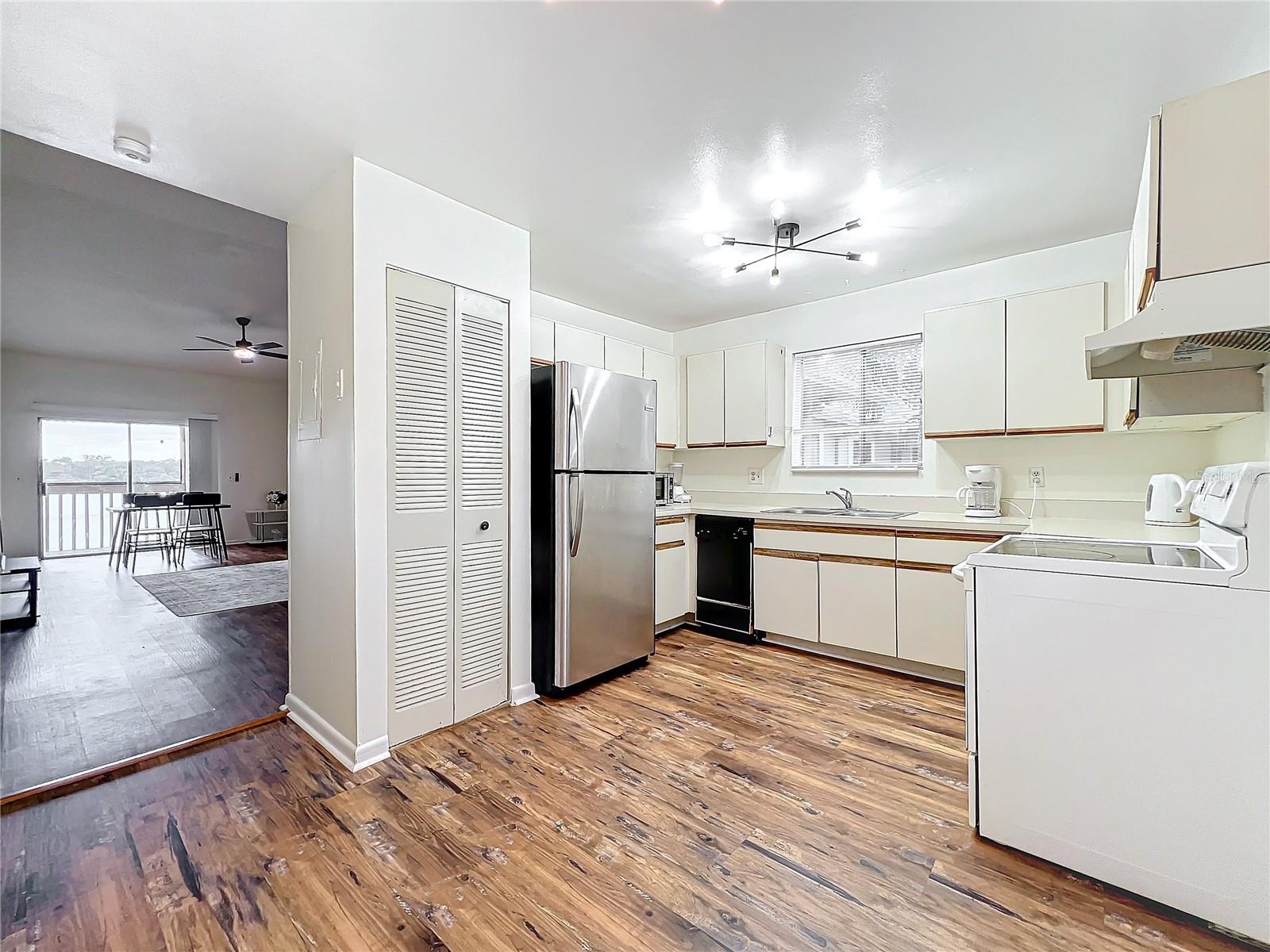 PLANTATION COVE CONDO PH 01 - Residential