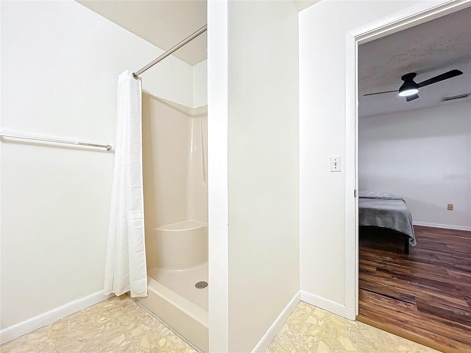 PLANTATION COVE CONDO PH 01 - Residential