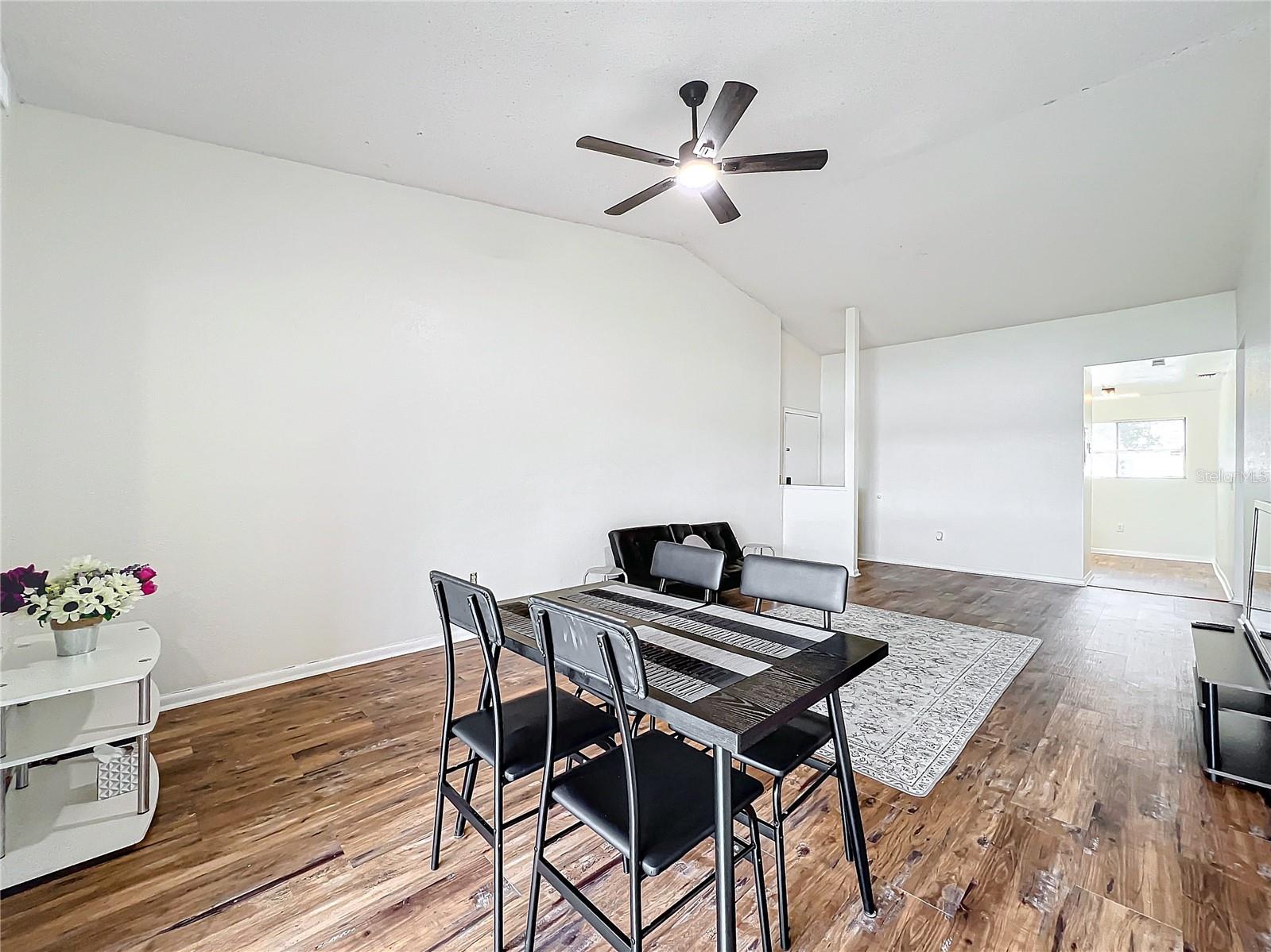 PLANTATION COVE CONDO PH 01 - Residential