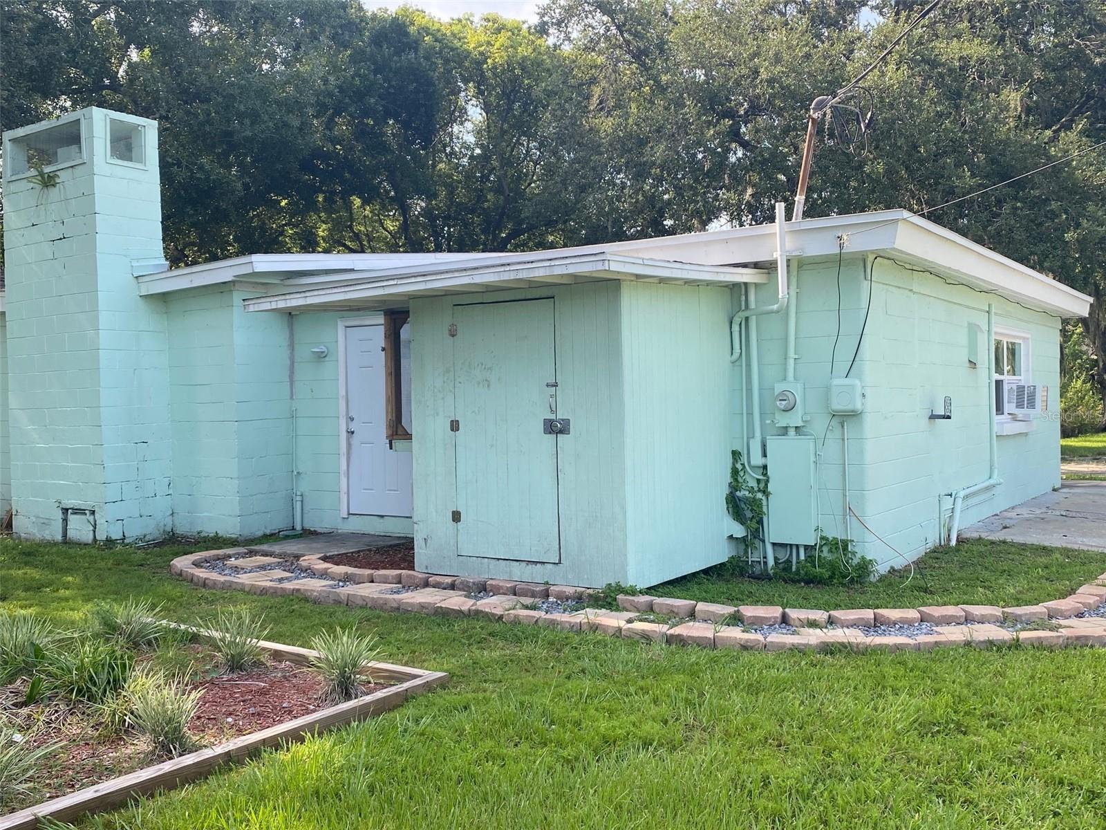 PALM HEIGHTS RESUB - Residential Lease
