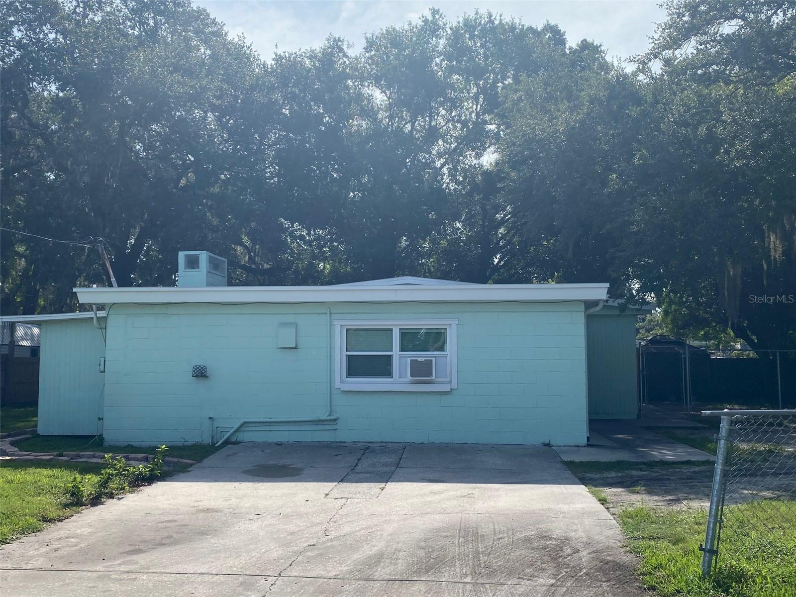 PALM HEIGHTS RESUB - Residential Lease