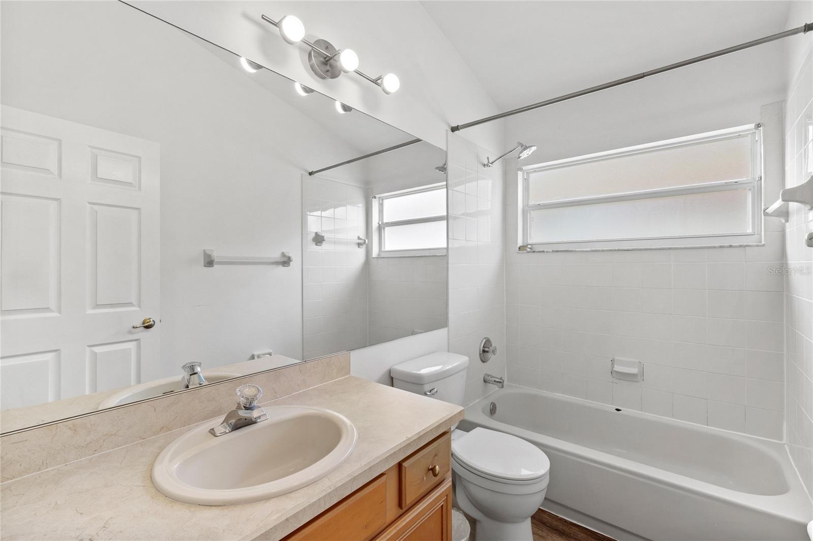 INDIAN POINT PH 6 - Residential