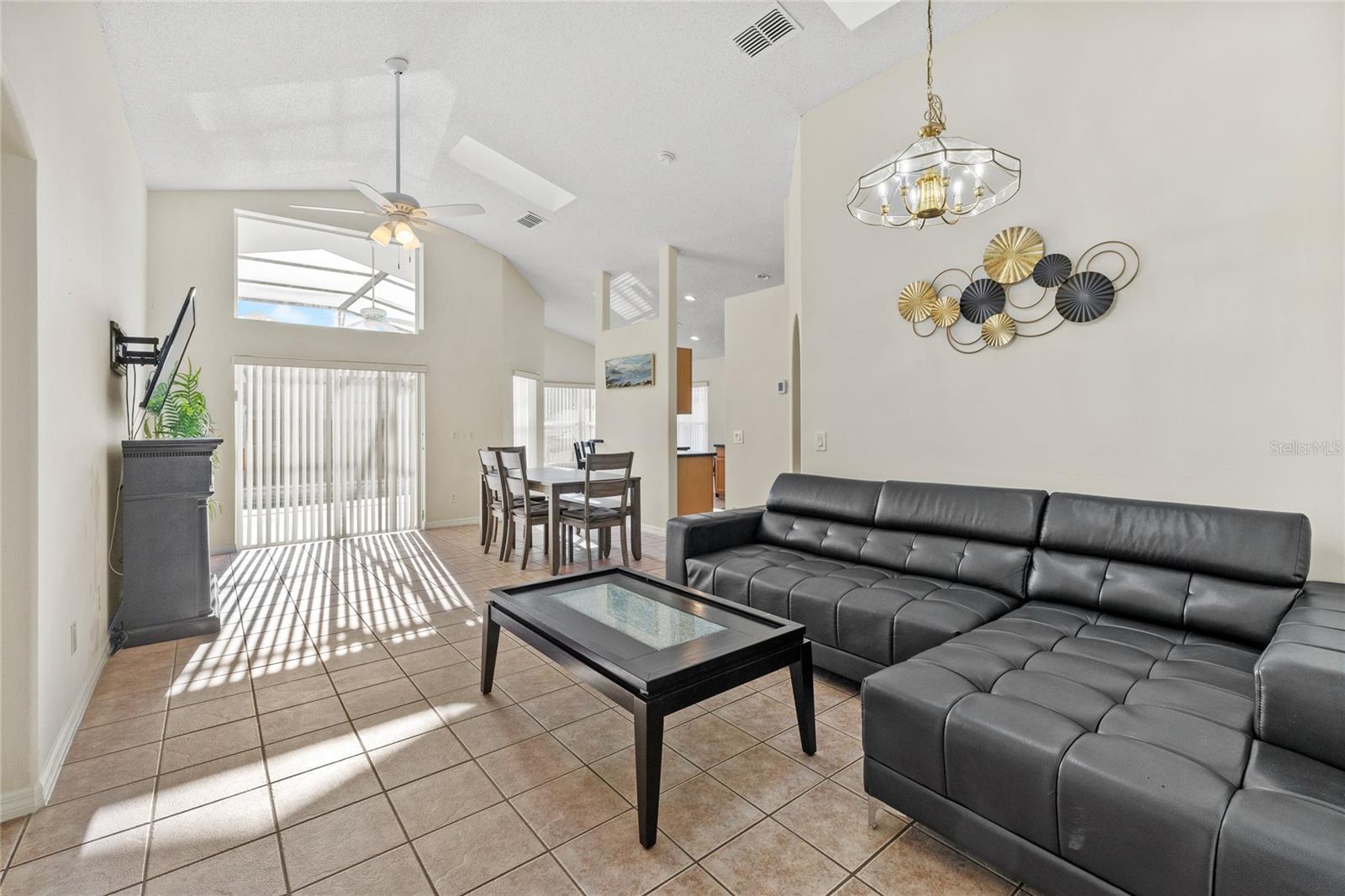 INDIAN POINT PH 6 - Residential