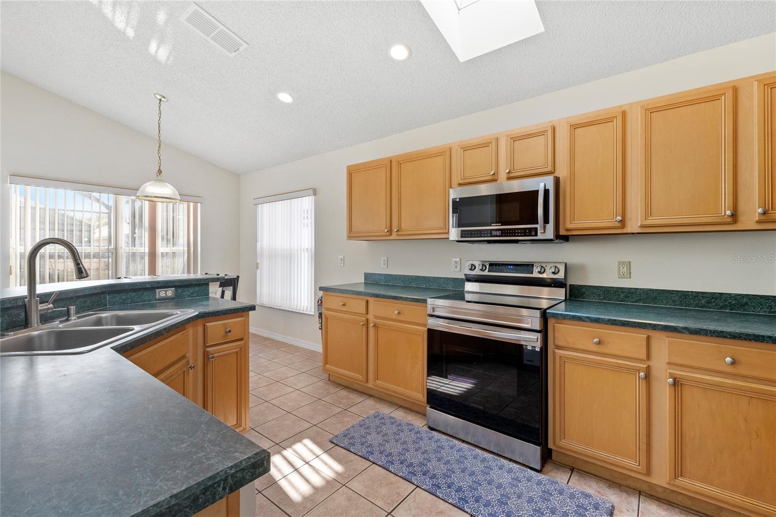 INDIAN POINT PH 6 - Residential