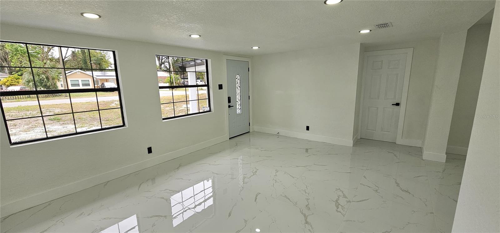 TAMPA OVERLOOK - Residential