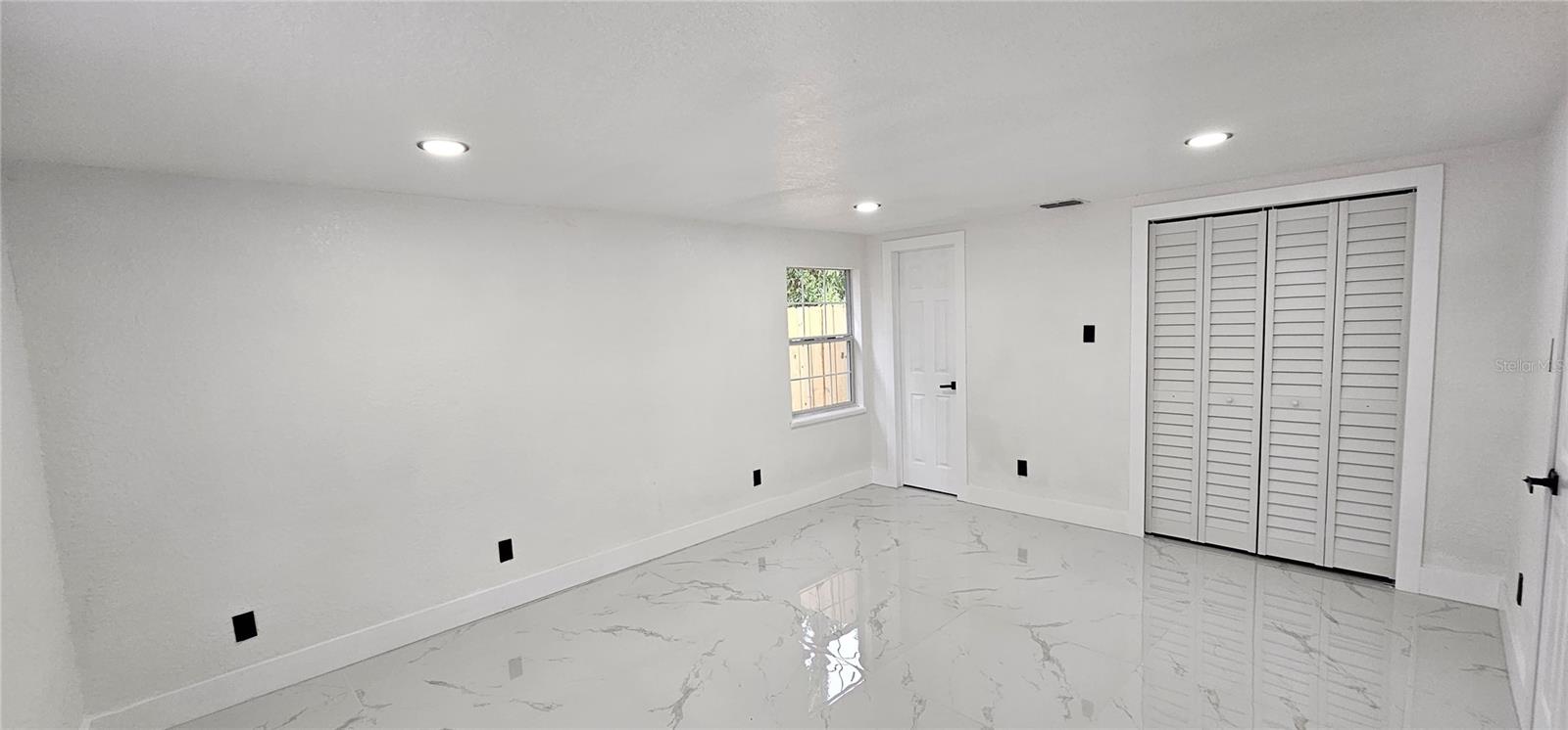 TAMPA OVERLOOK - Residential