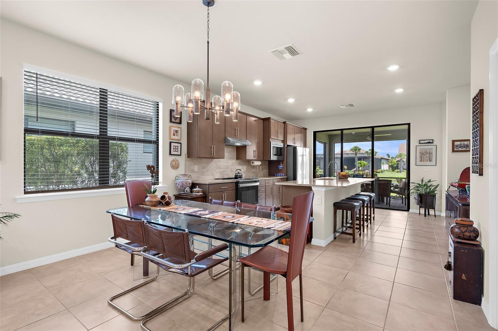 ISLANDWALK/THE WEST VLGS PH 8 - Residential