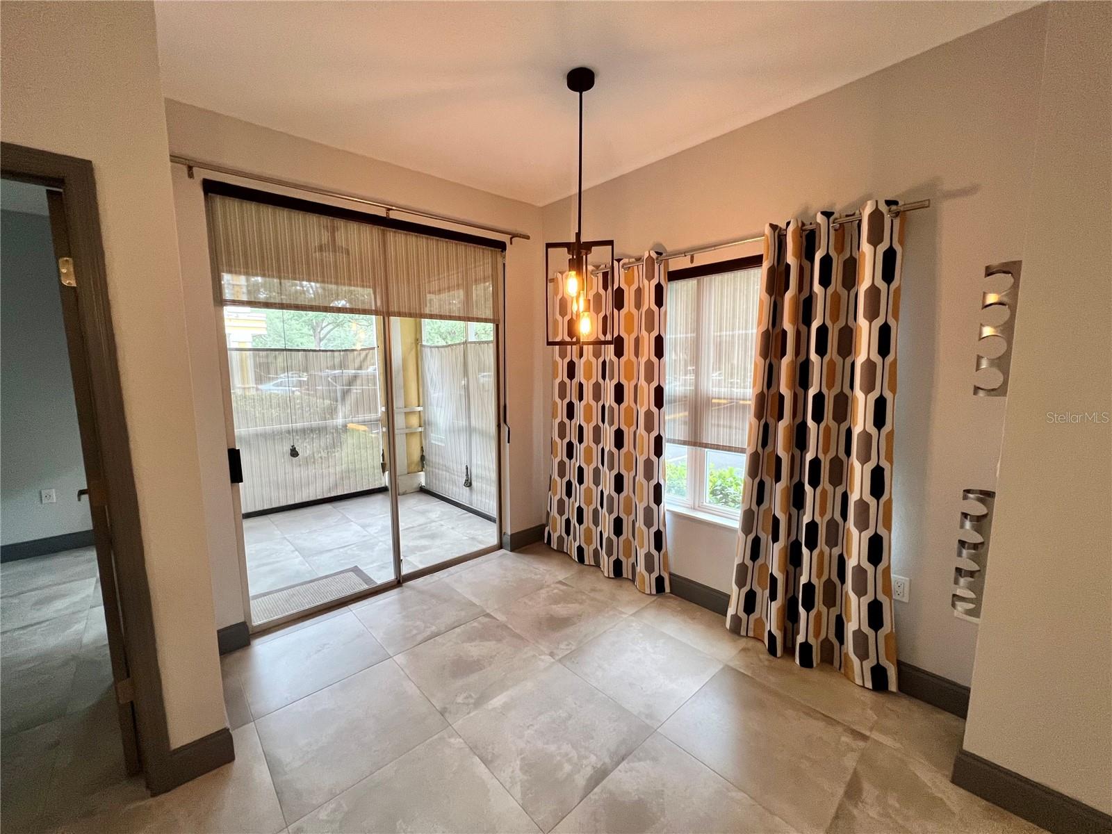 CHARLES TOWNE/PK CENTRAL CONDO - Residential Lease