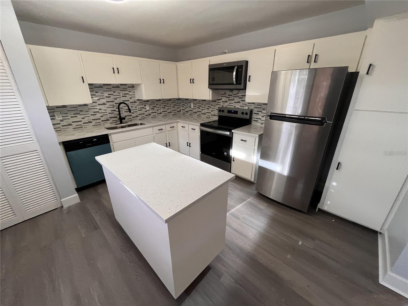 314 SPRING LAKES BOULEVARD 314-U