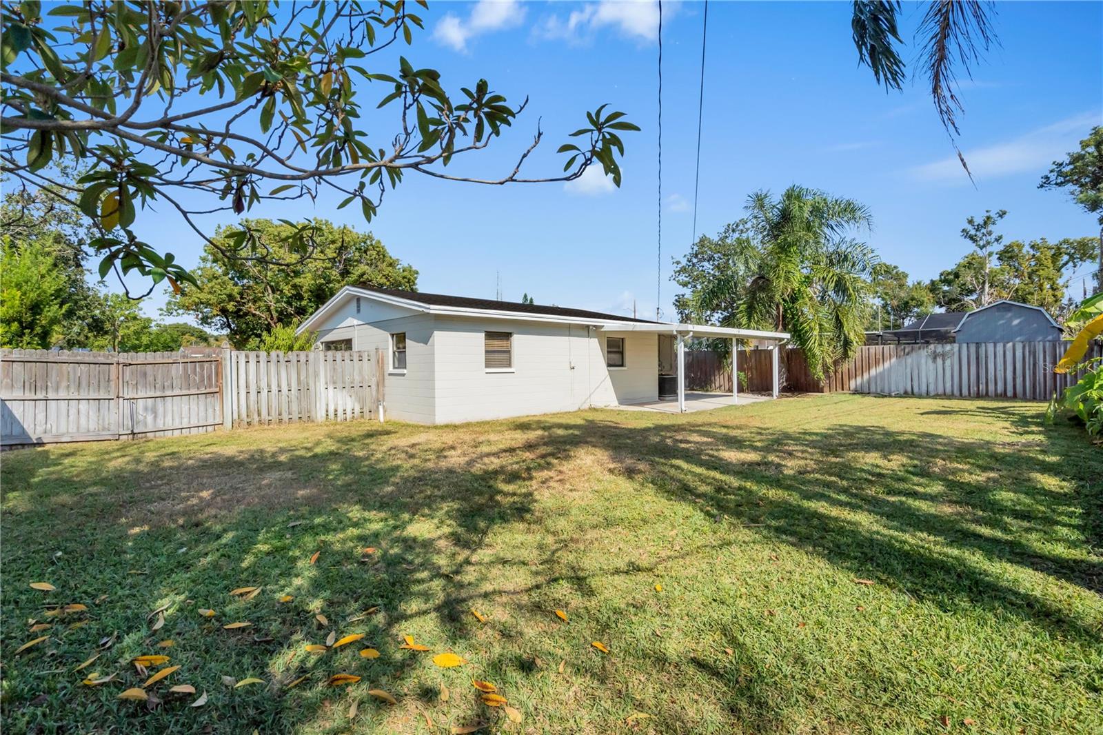 WHITES LAKE - Residential