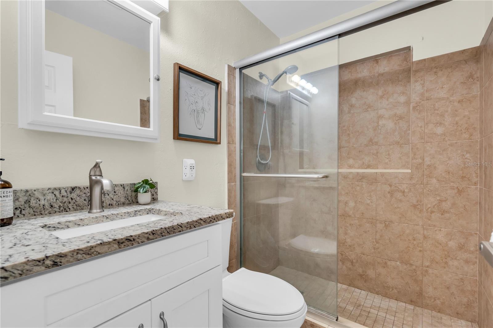 WHITES LAKE - Residential