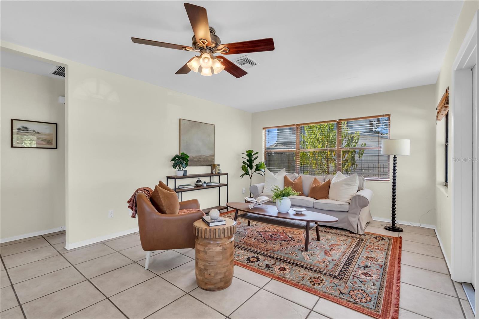 WHITES LAKE - Residential