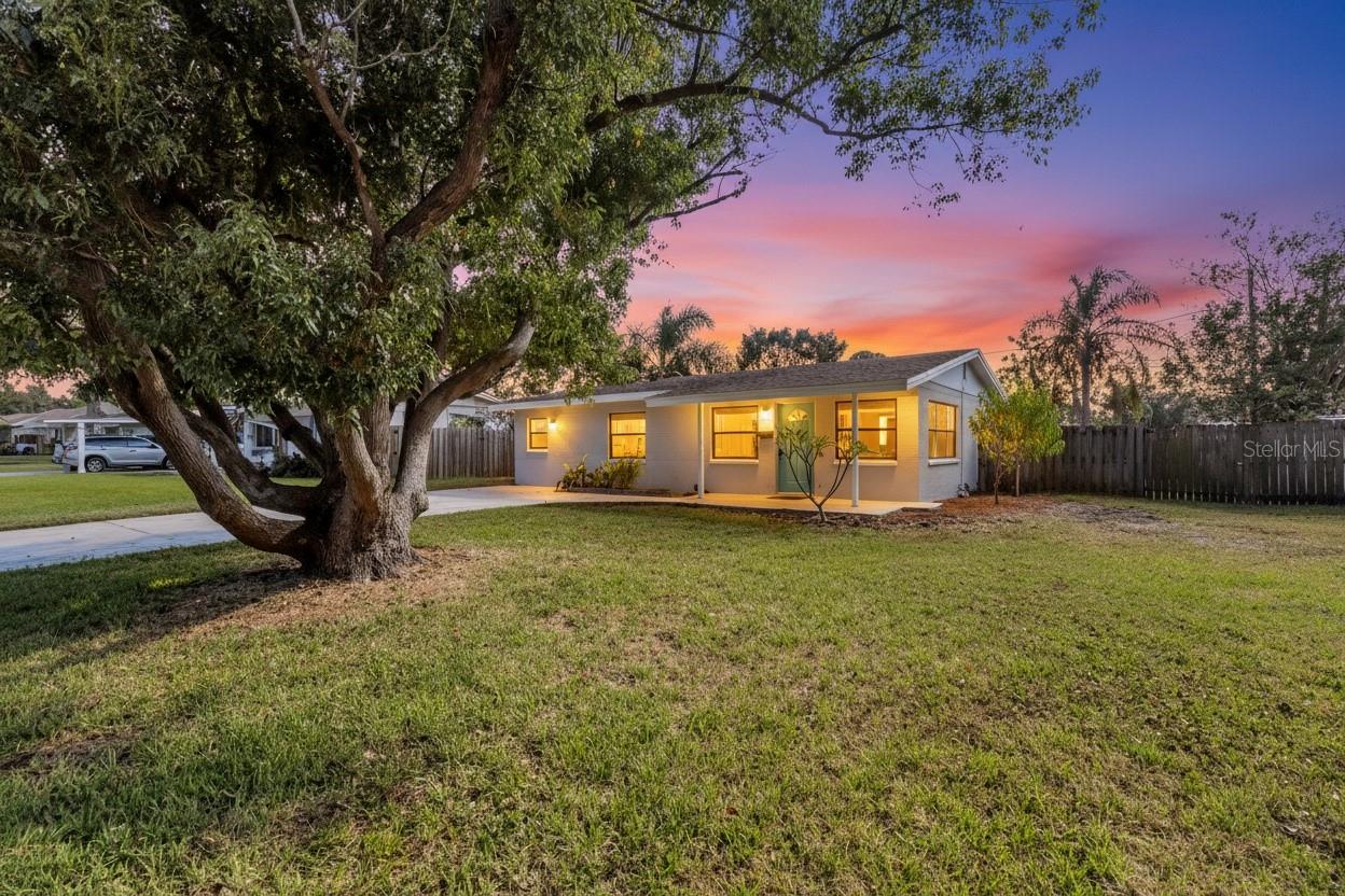 WHITES LAKE - Residential