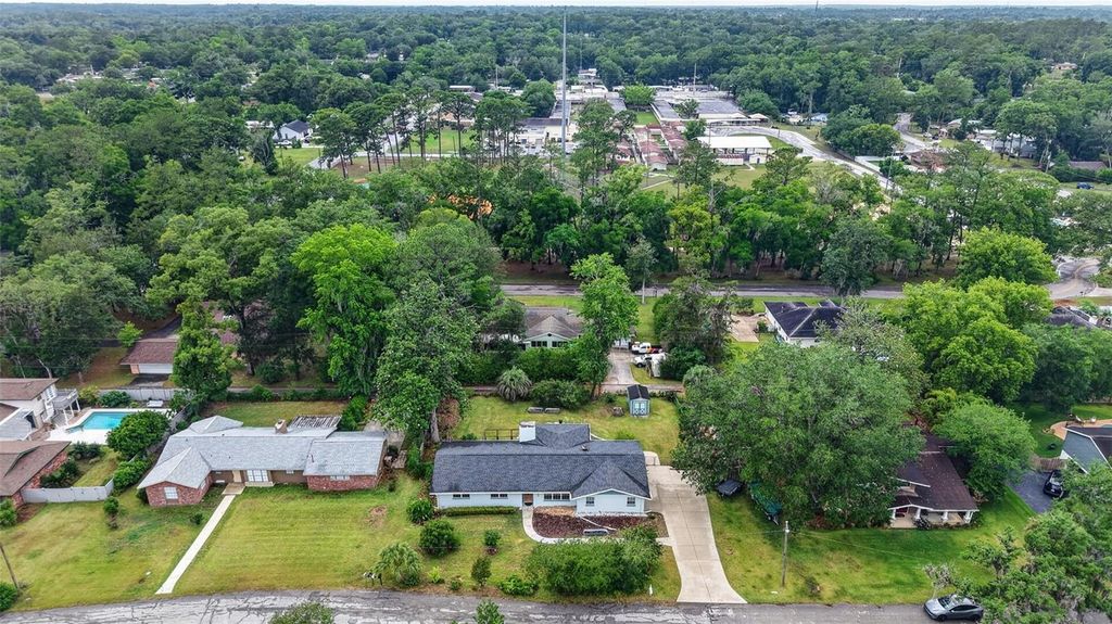 Photo of 550 SE 39th Terrace, Ocala, FL 34471 (MLS # OM724794)