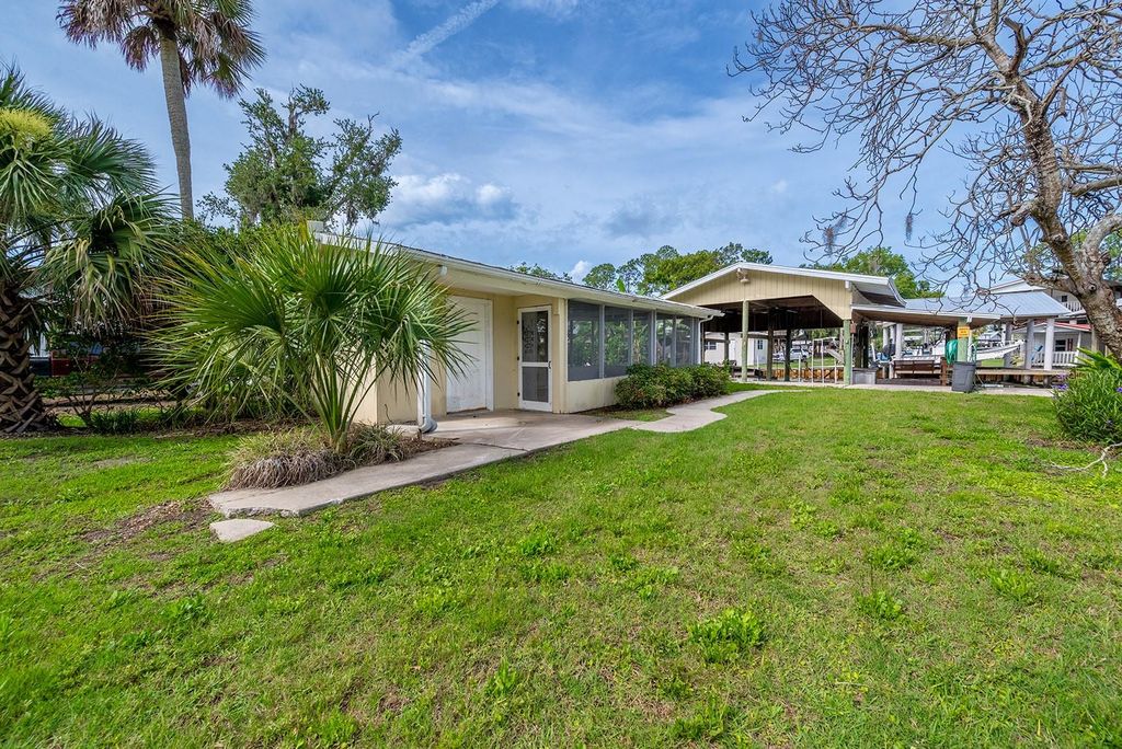 Photo of 192 SE 241st Street, Suwannee, FL 32692 (MLS # GC540810)