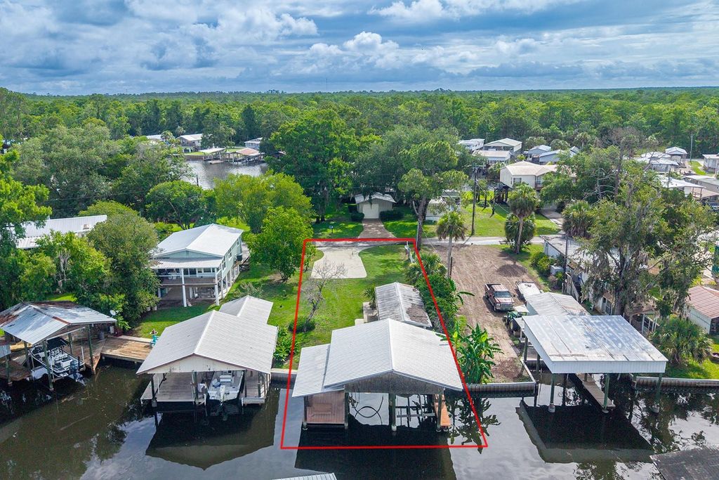 Photo of 192 SE 241st Street, Suwannee, FL 32692 (MLS # GC540810)