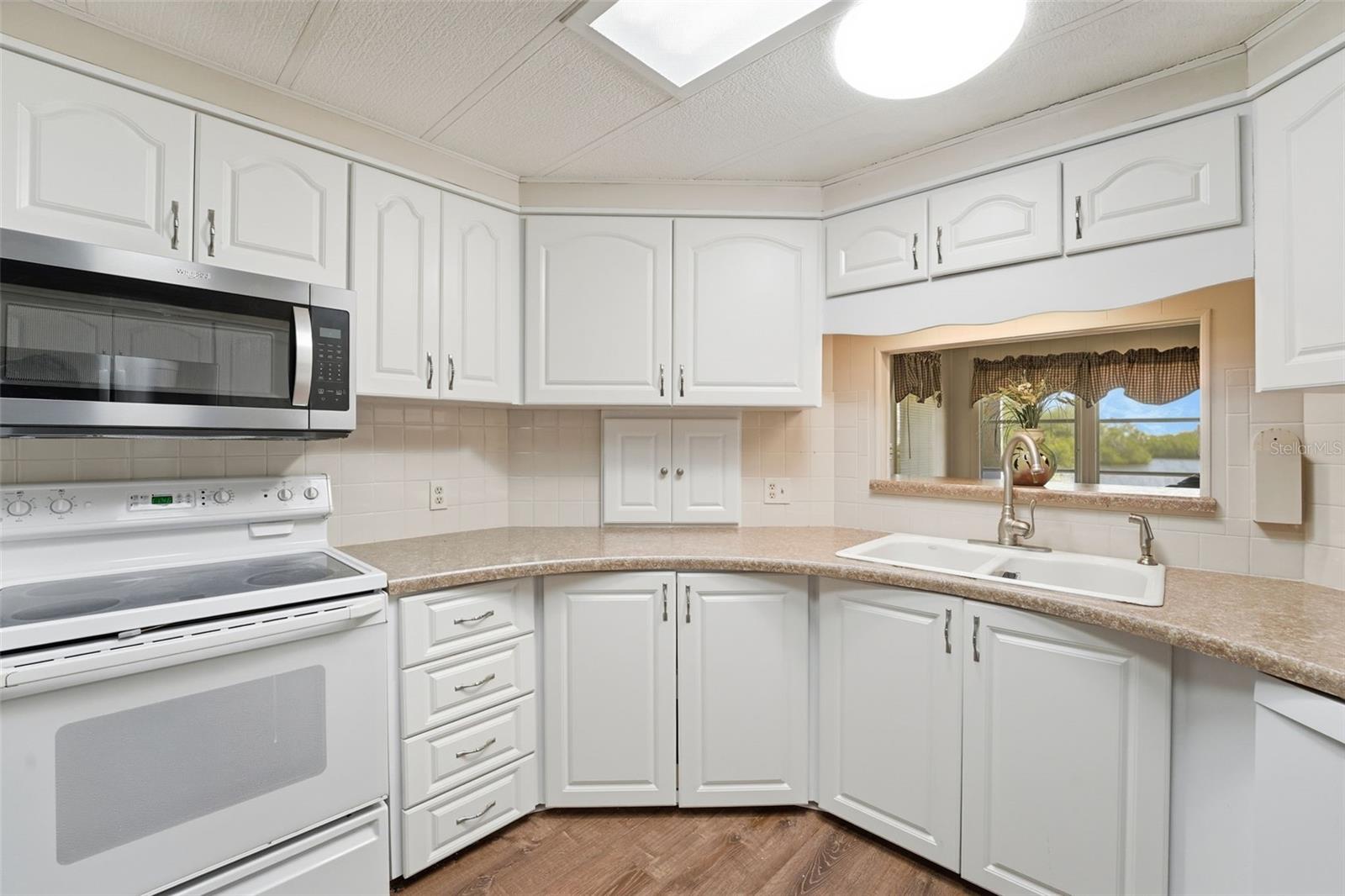 LAZY RIVER MHP - Residential