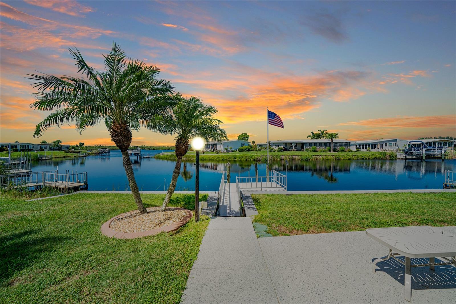 LAZY RIVER MHP - Residential