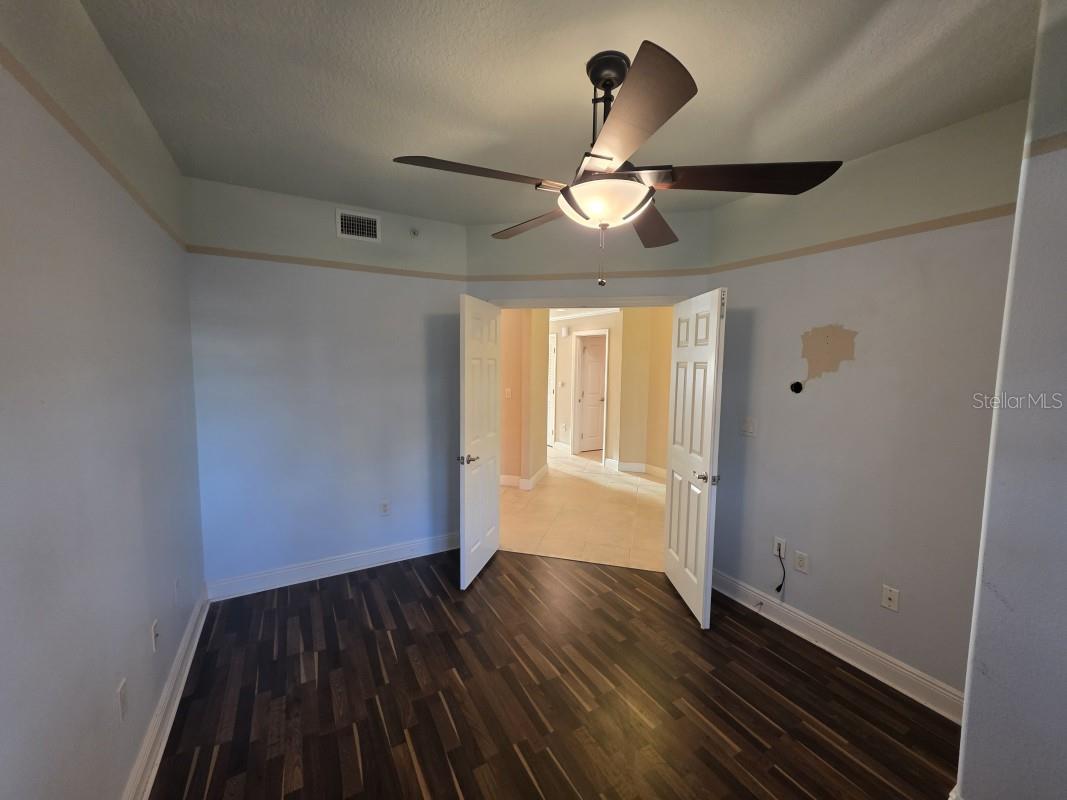 SEMINOLE ISLE CONDO - Residential