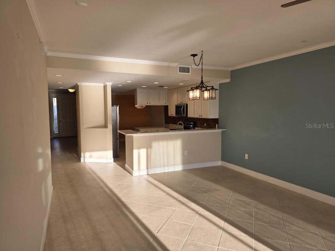 SEMINOLE ISLE CONDO - Residential