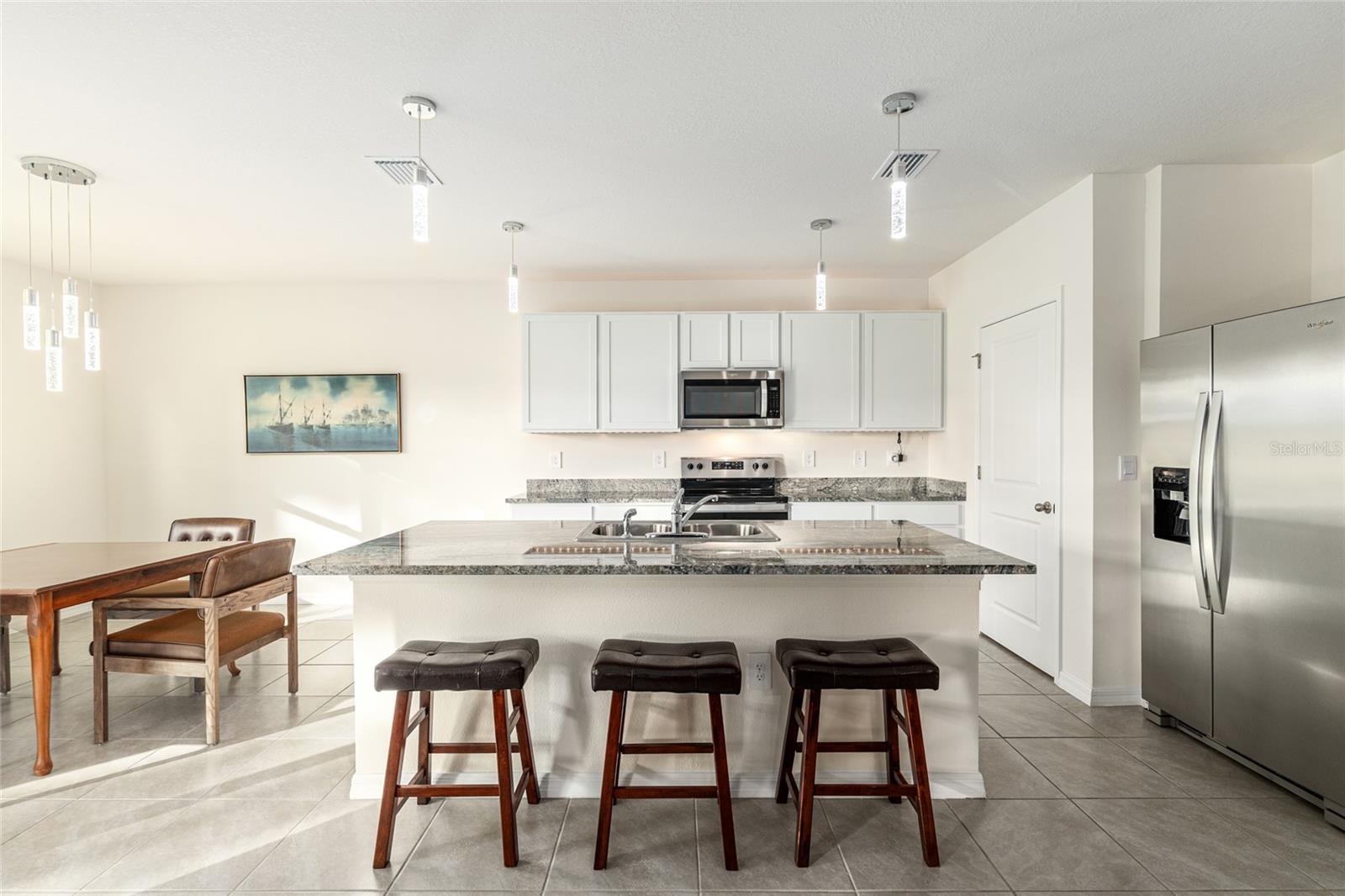 LAKE DIAMOND NORTH - Residential