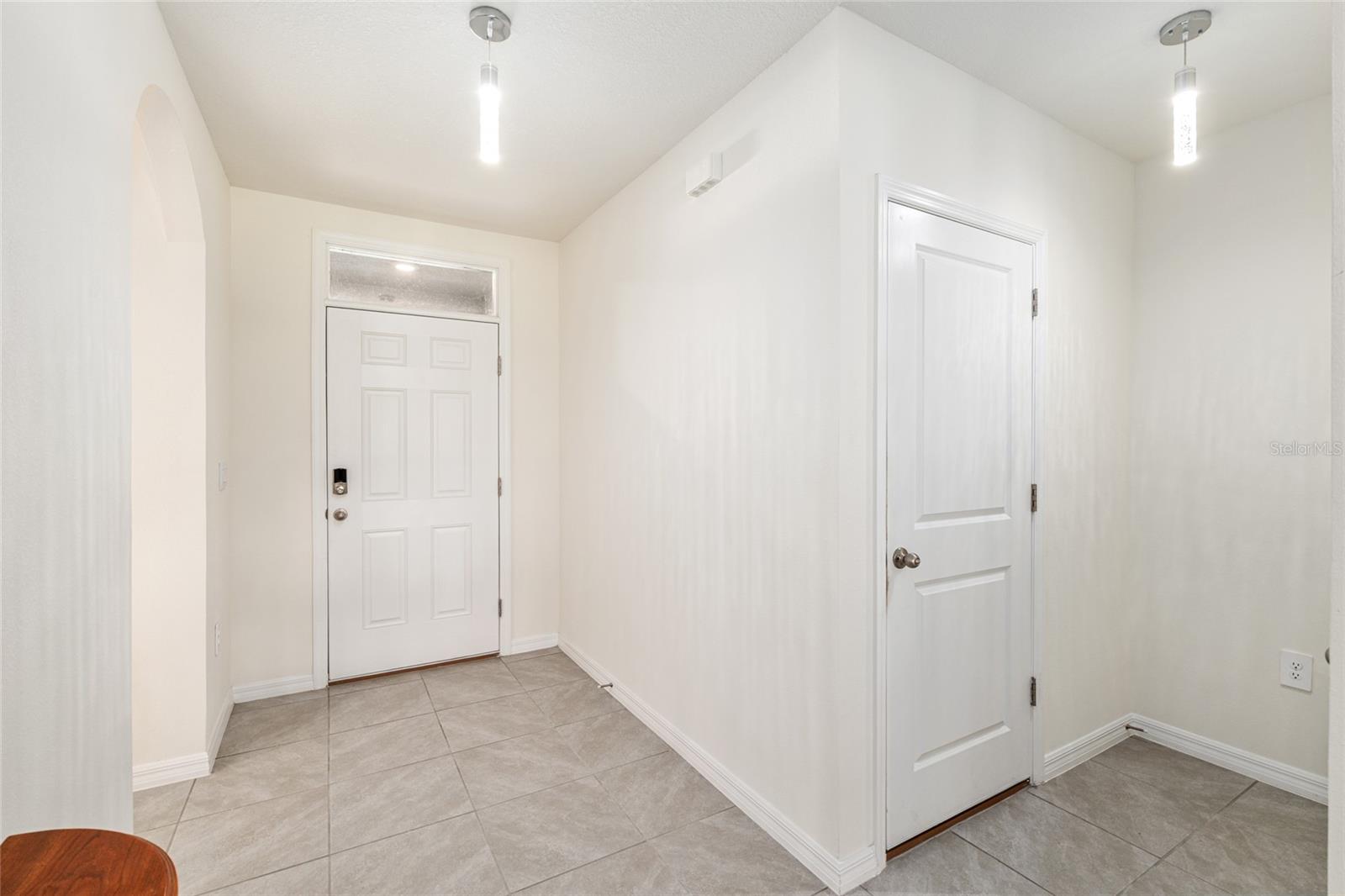 LAKE DIAMOND NORTH - Residential