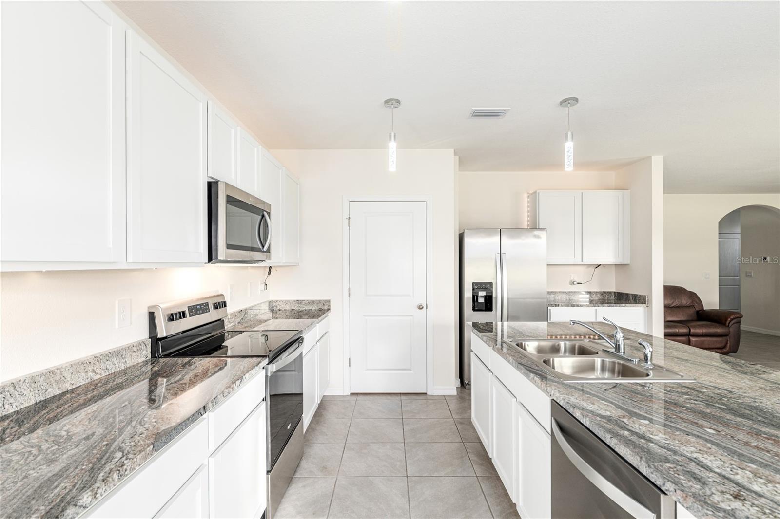 LAKE DIAMOND NORTH - Residential