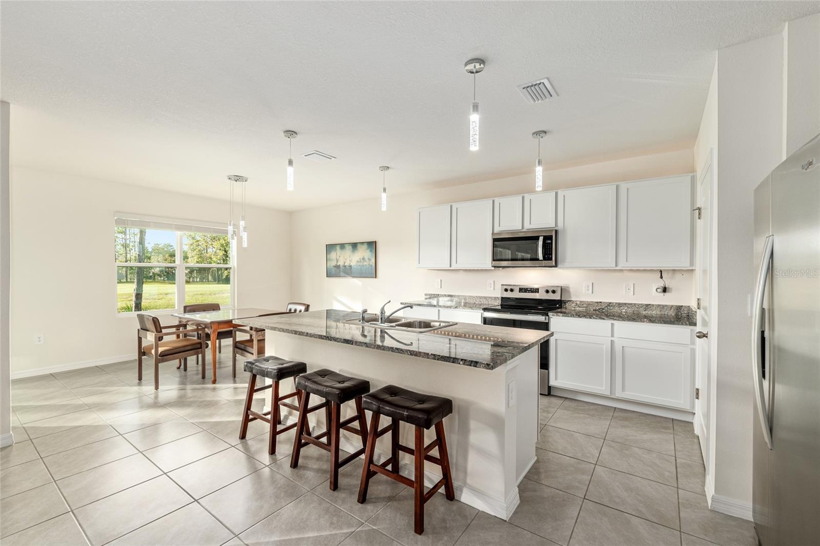 LAKE DIAMOND NORTH - Residential