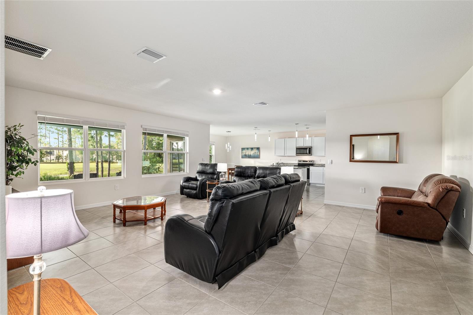 LAKE DIAMOND NORTH - Residential