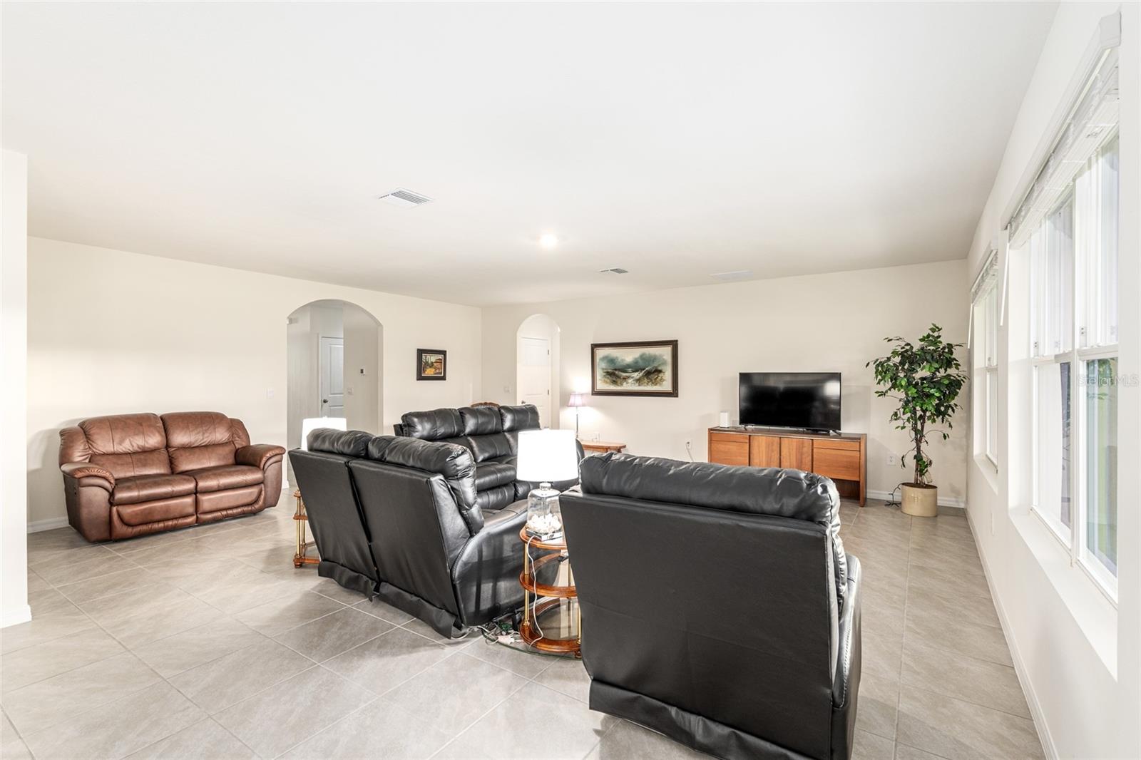 LAKE DIAMOND NORTH - Residential