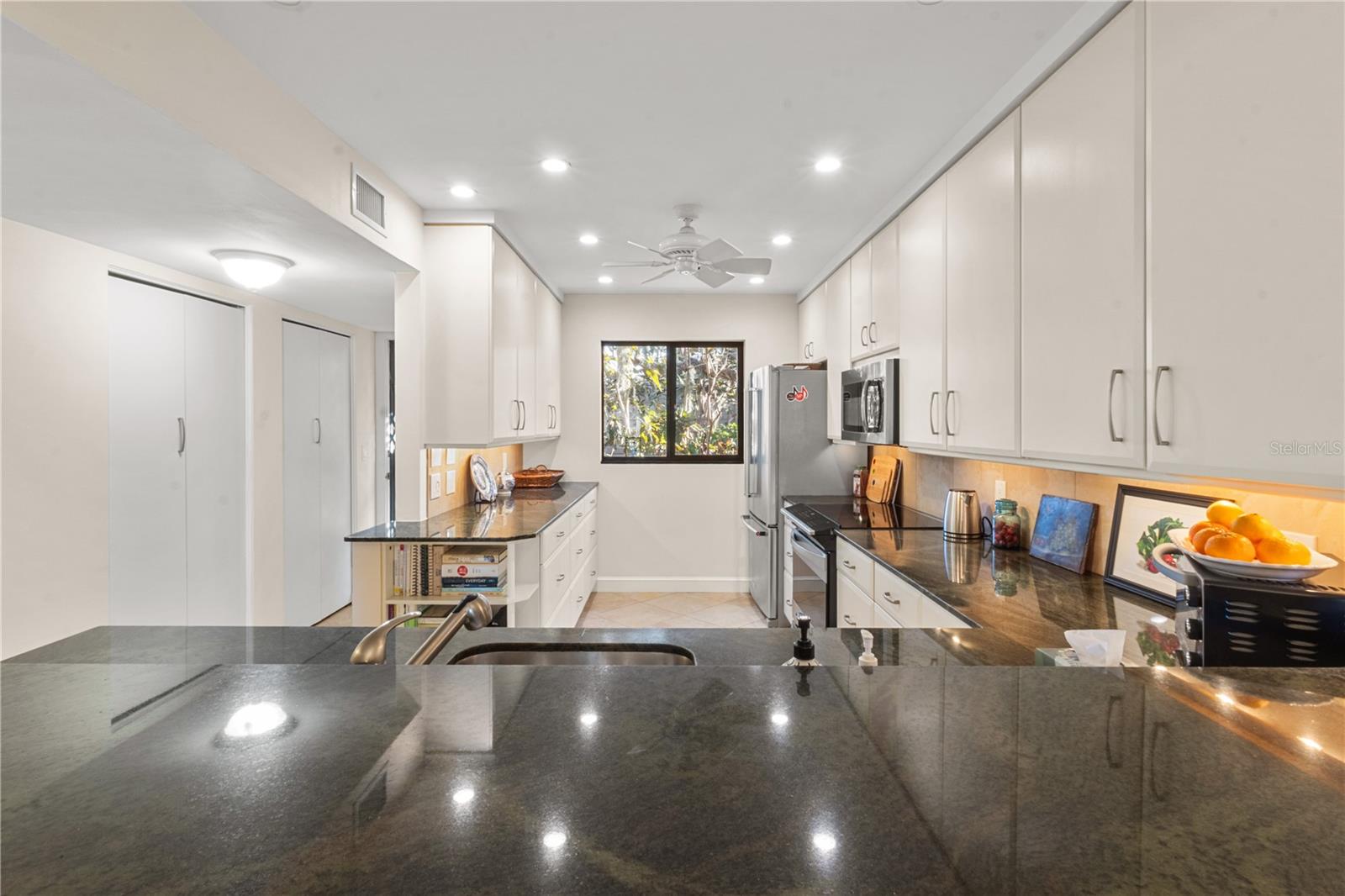 1633 BOATHOUSE CIRCLE 131